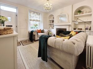 Living room- click for photo gallery